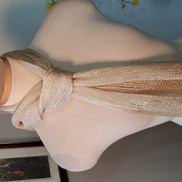 KIMBERLY, GOLD‎ SCARF WITH SILVER THREADS lovely scarf will dress up any outfit - Picture 5 of 7